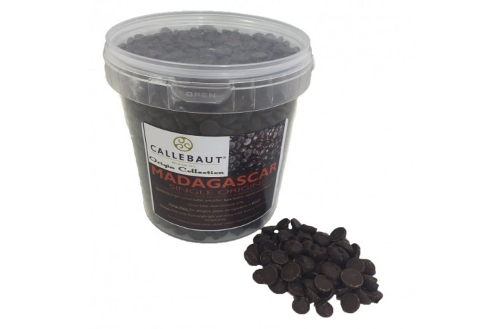 Barry Callebaut Dark  67% Madagascar Chocolate Callets 1Kg